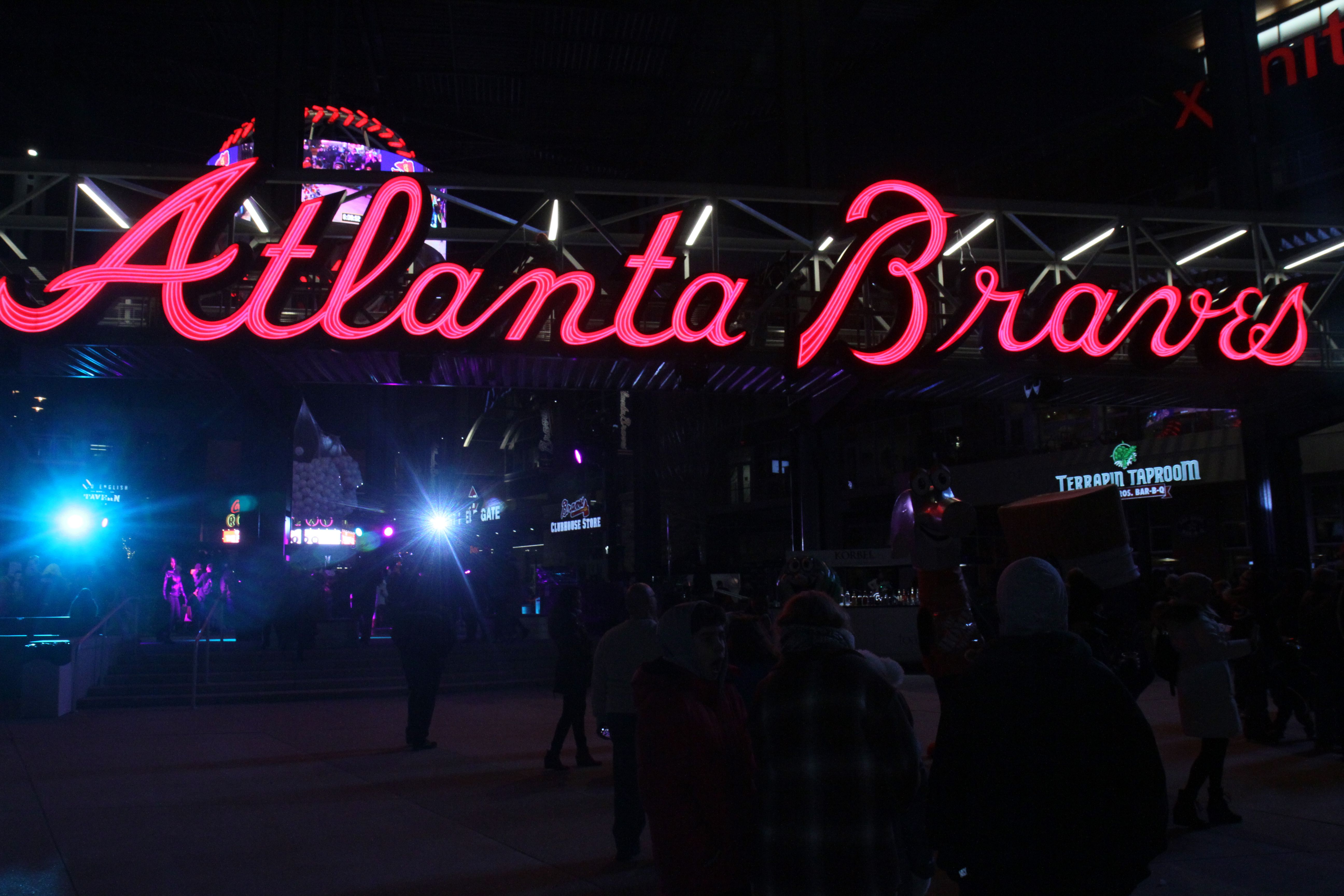 Atlanta Braves hosting playoff watch parties at The Battery Atlanta
