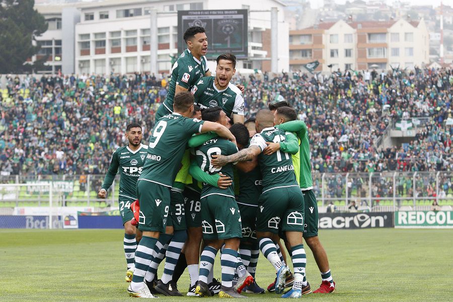 Santiago golea a Cobreloa y la Primera B - La Tercera