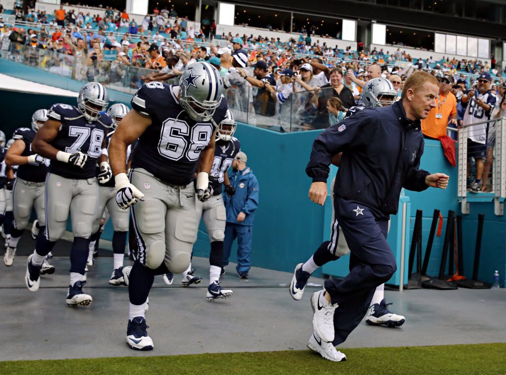 An inside look at ESPN's 'Monday Night Football' production for  Eagles-Redskins game