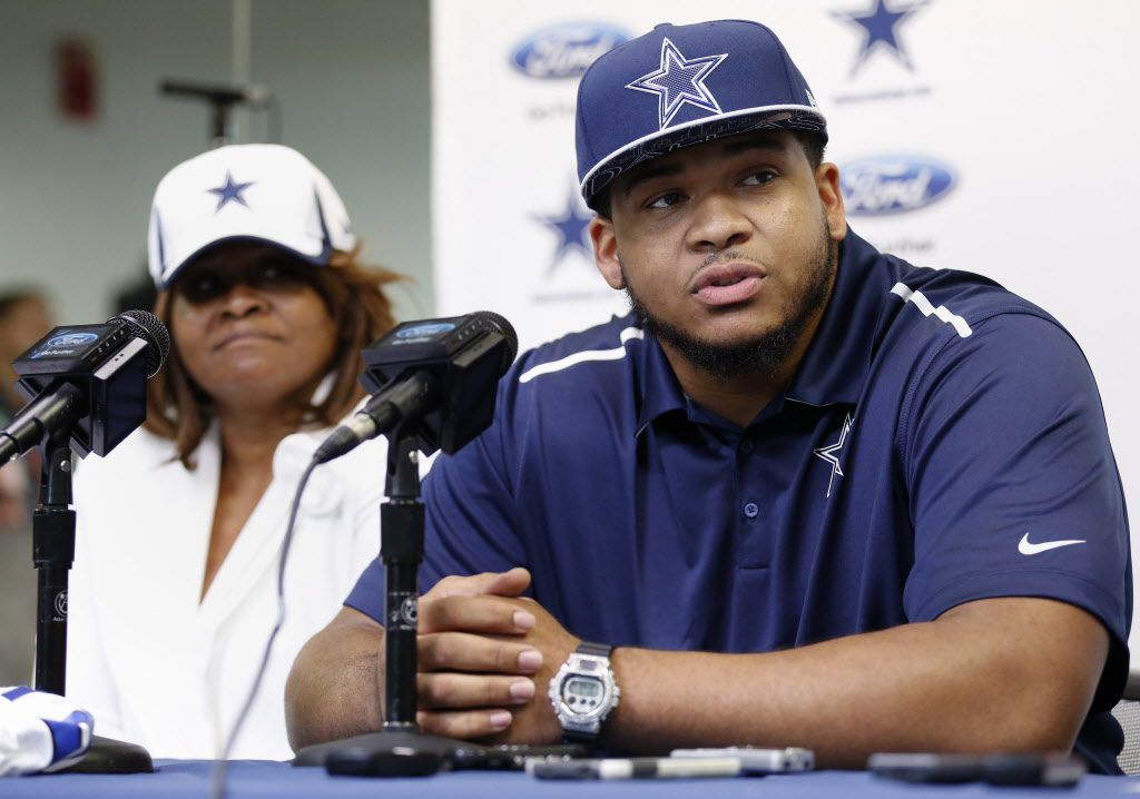 Every day is Thanksgiving': After facing tragedy, La'el Collins and his  family are closer, stronger than ever