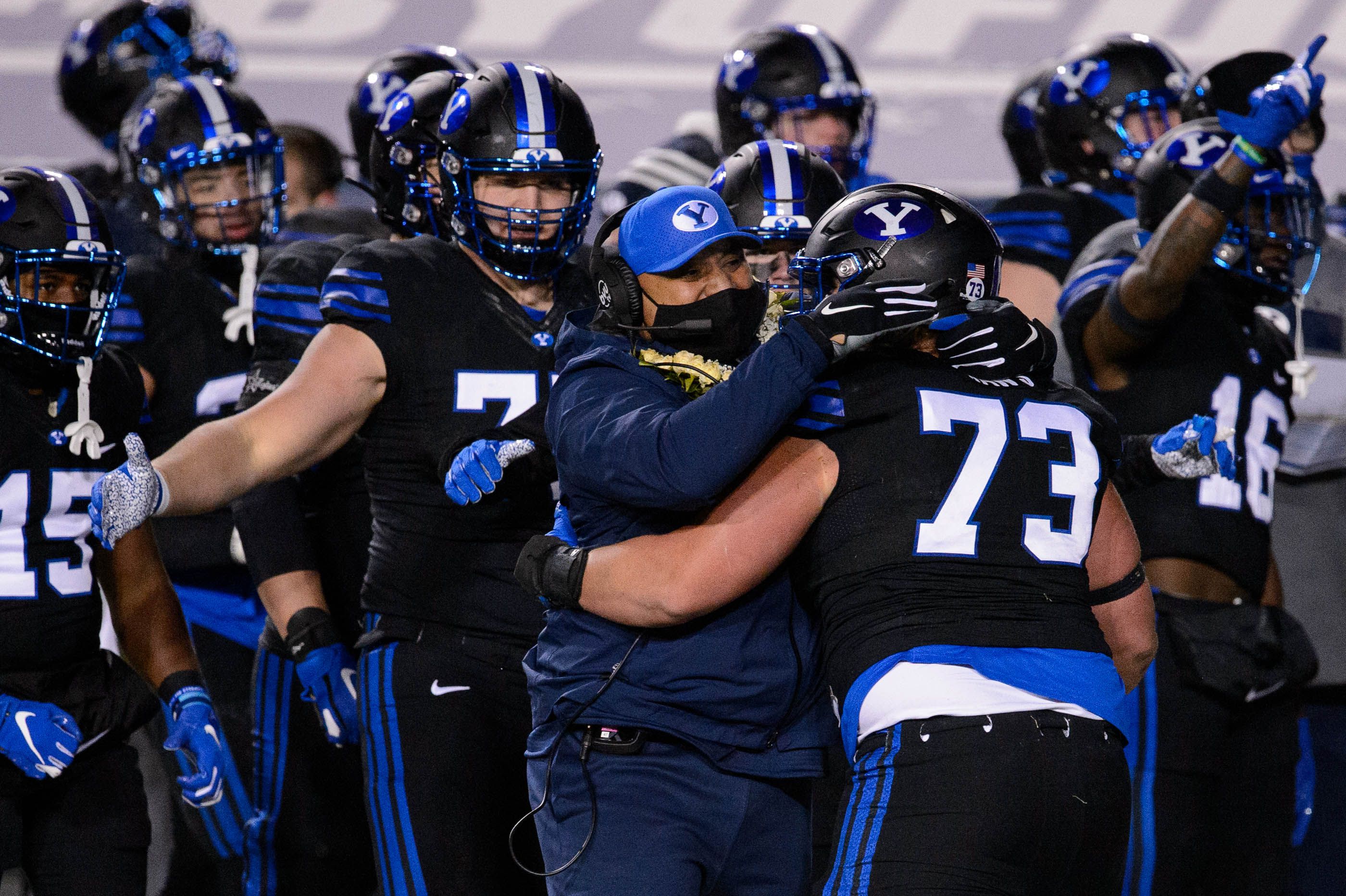 Utah State Unveils Blackout Uniforms For BYU Game