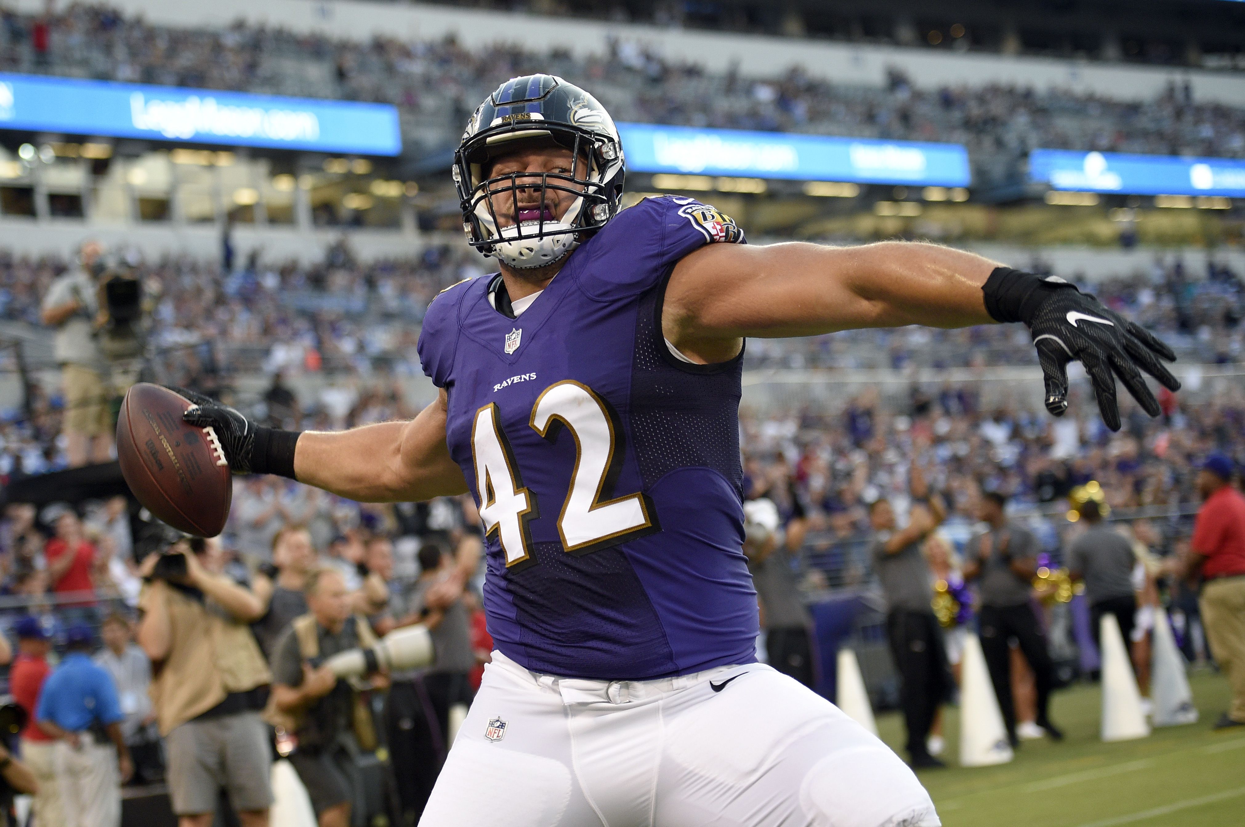 Baltimore Ravens sign Patrick Ricard to extension, activate safety off  injured reserve 