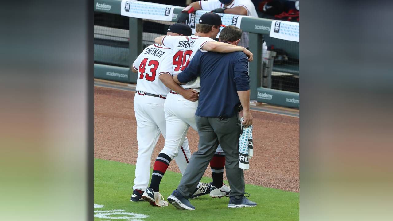 WSB-TV - #BREAKING: Atlanta Braves young star pitcher Mike Soroka was  helped off the field after he suffered an apparent leg injury