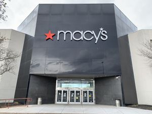 Macys dressing store