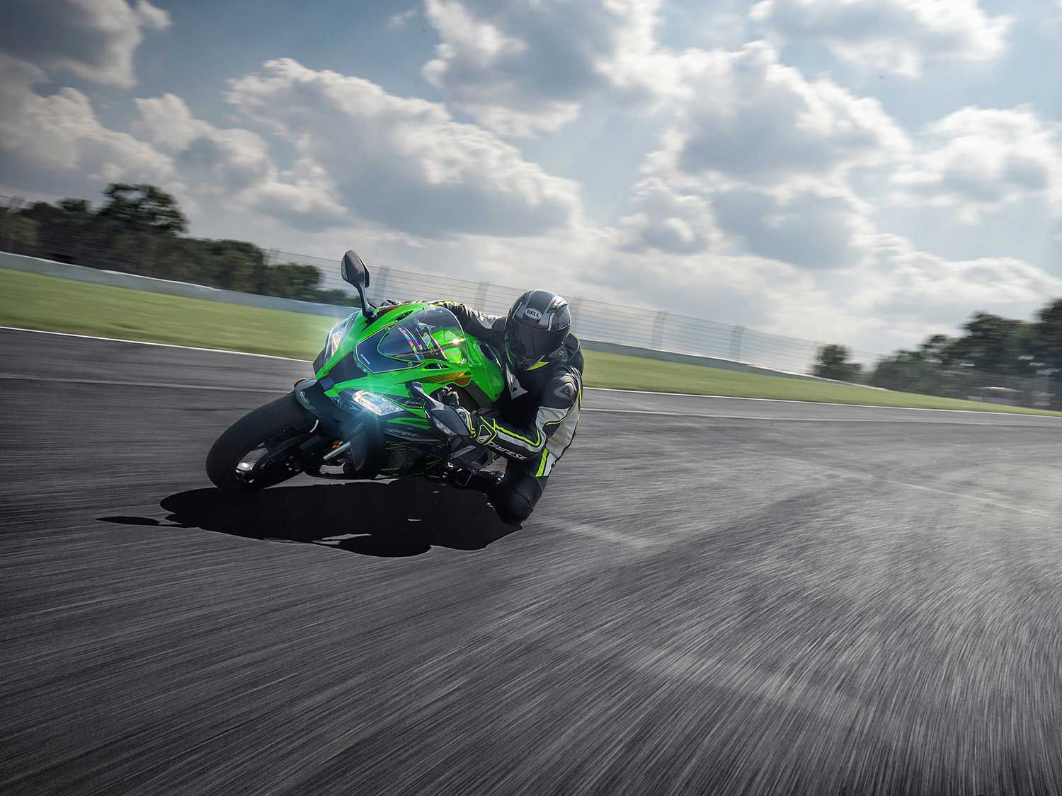 Ninja ZX-10R And ZX-6R First Look Preview | Motorcyclist