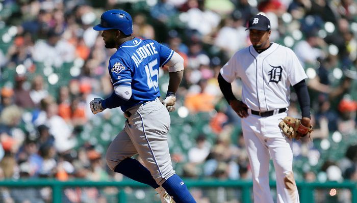 Moustakas, Almonte slug Royals past Tigers 8-5