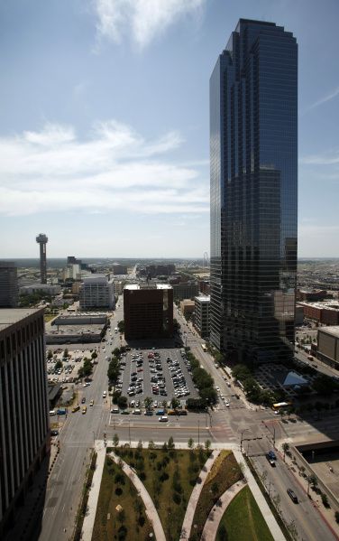 Belo Garden Dallas Newest Urban Park Opens To The Public Thursday