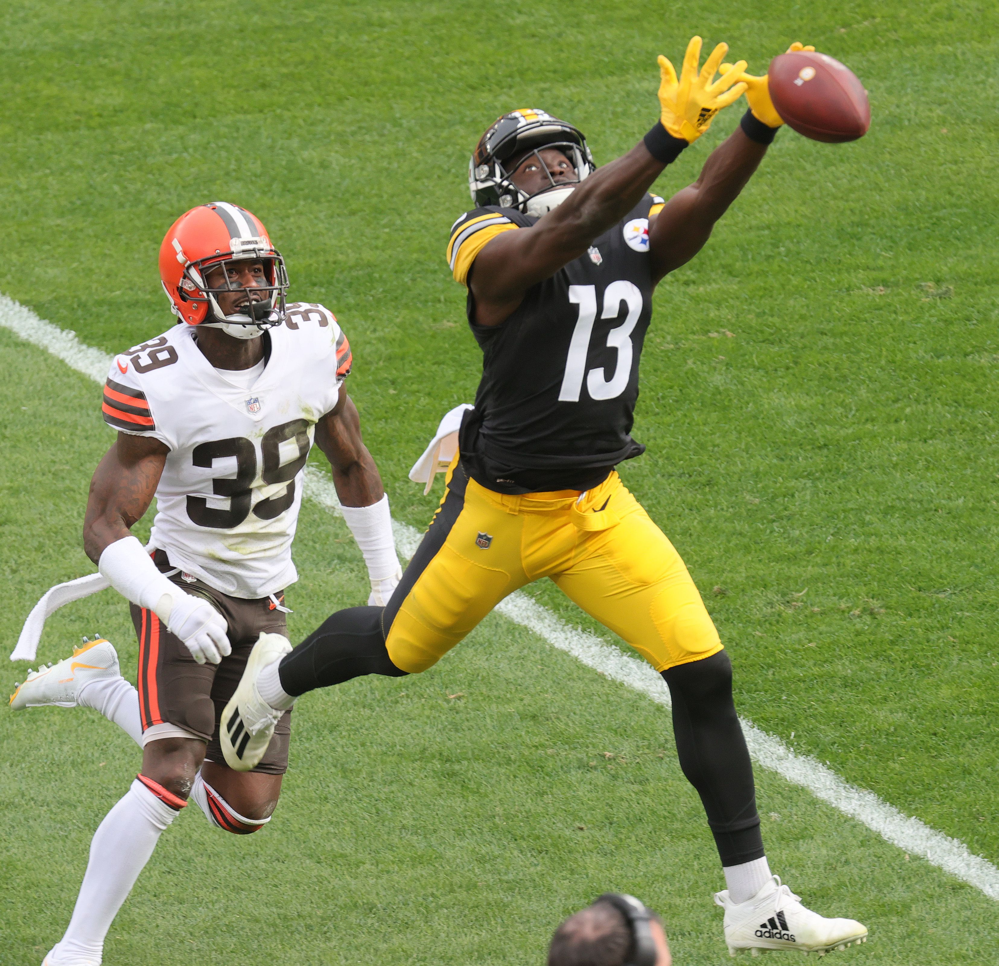 Cleveland Browns Pittsburgh Steelers rivalry alive