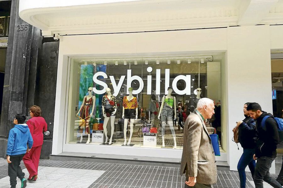 proteccion Órgano digestivo Reorganizar Falabella apuesta por marcas propias y abre cuarta tienda Sybilla - La  Tercera