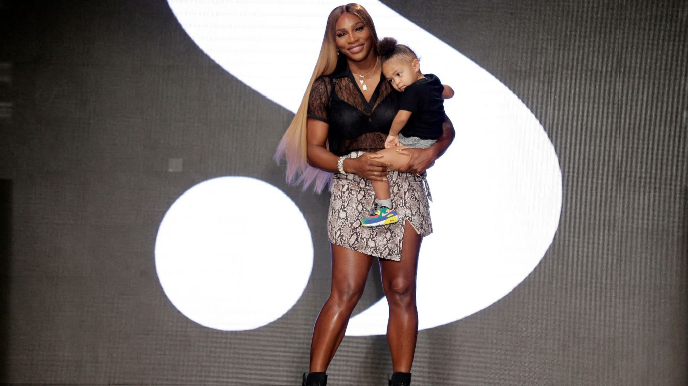 Serena Williams y su hija de dos años se visten iguales y causan furor en  las canchas | TN