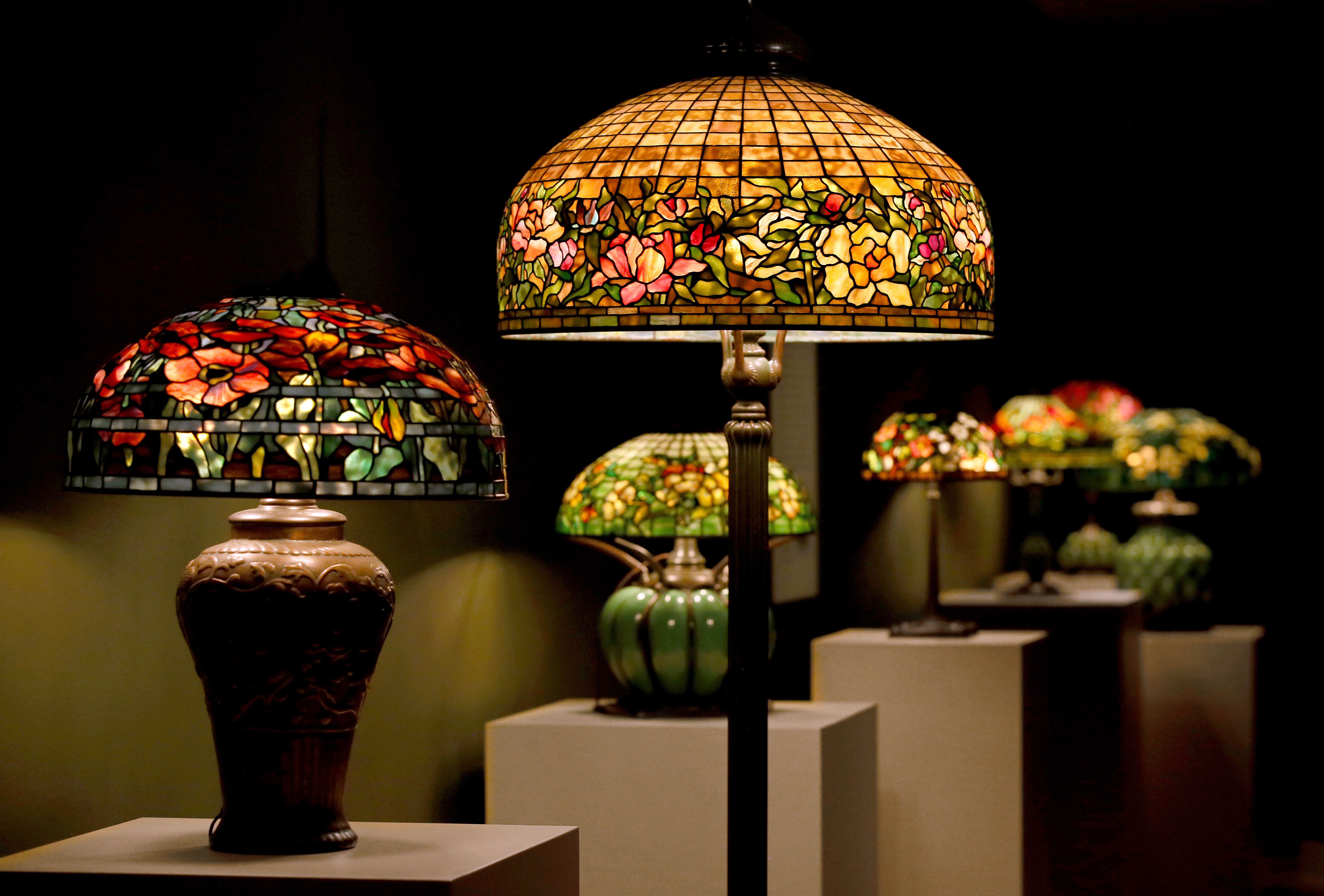 Tiffany lamps hold value through dark economic turns