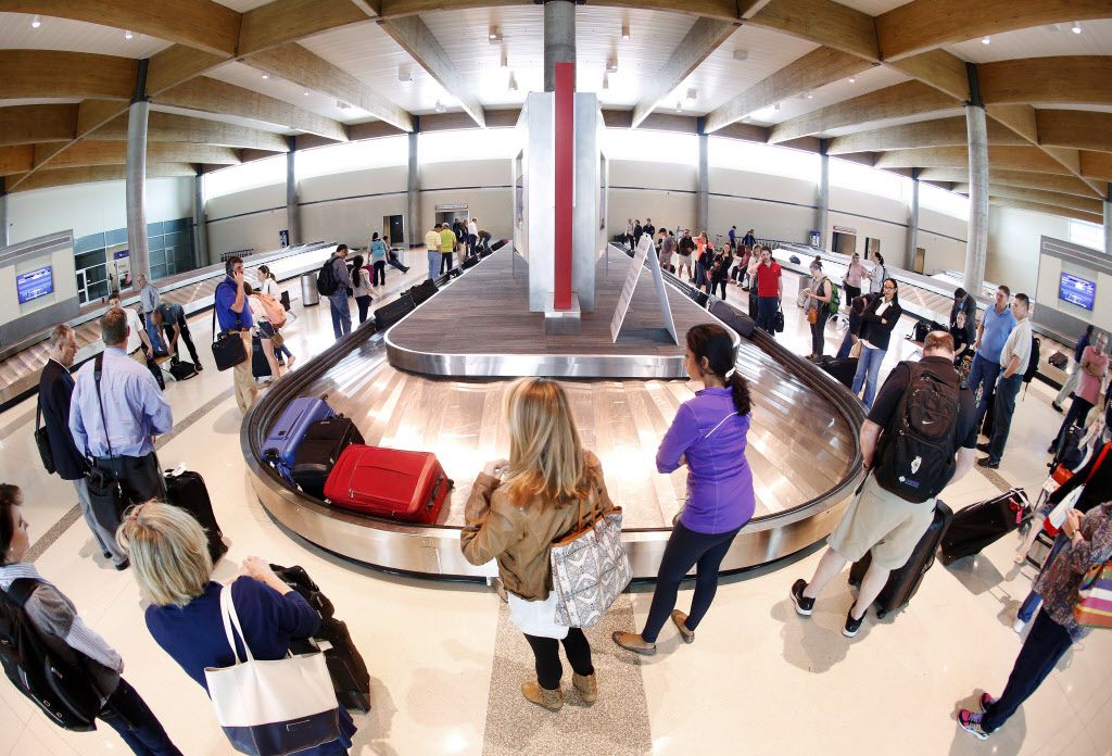southwest-airlines-damaged-baggage-claim-iucn-water