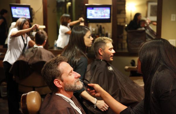 Local stylist critiques Astros' hairstyles