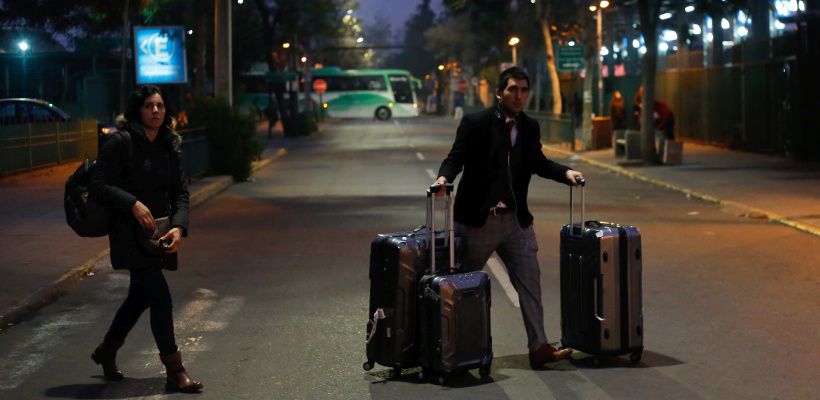 Terminal de buses en vispera de fin de semana largo