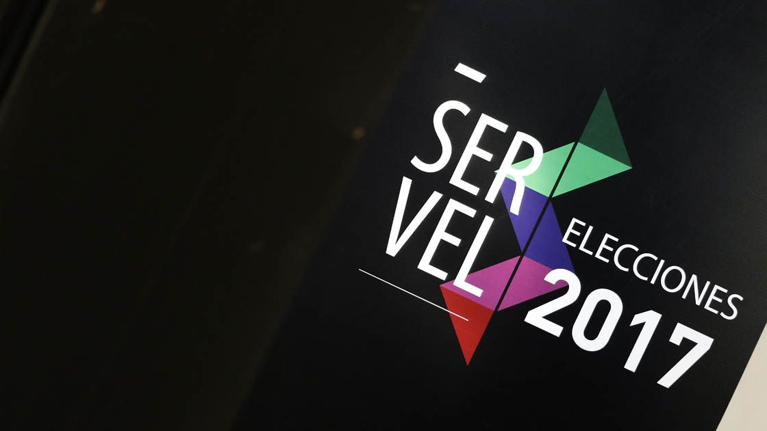 Elecciones: Últimos preparativos en el Centro de Cómputos del Servel