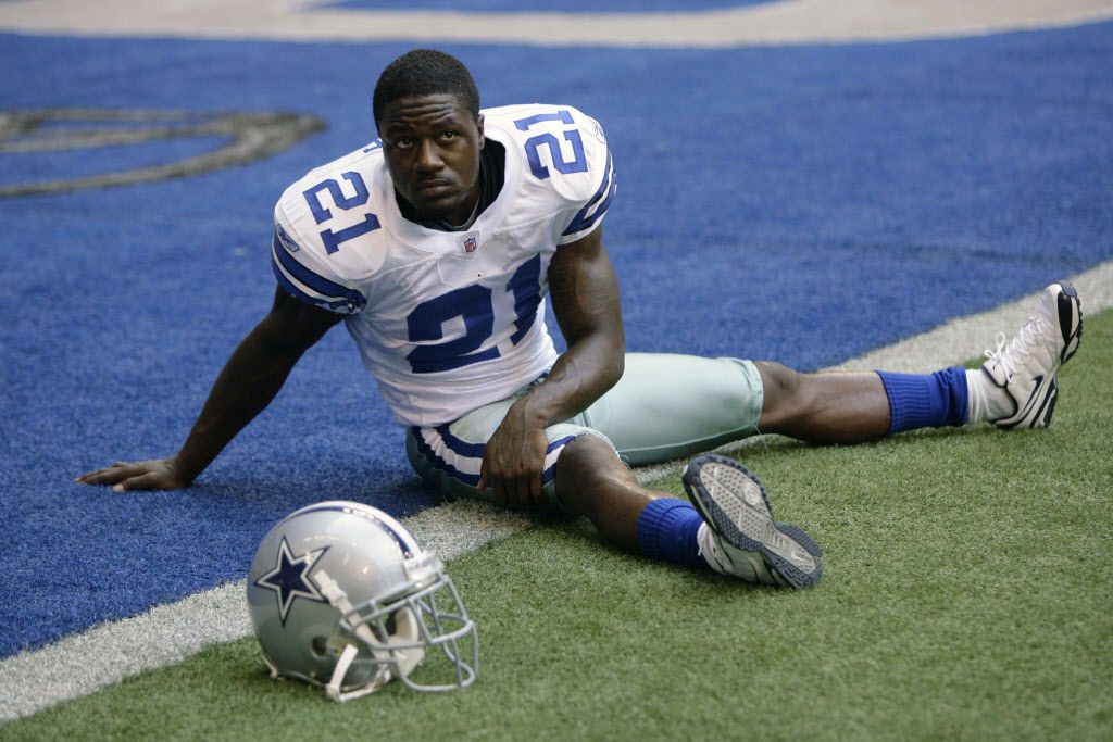 Cowboys' Jerry Jones denies talking to Terrell Owens or his agent about  possible NFL return 