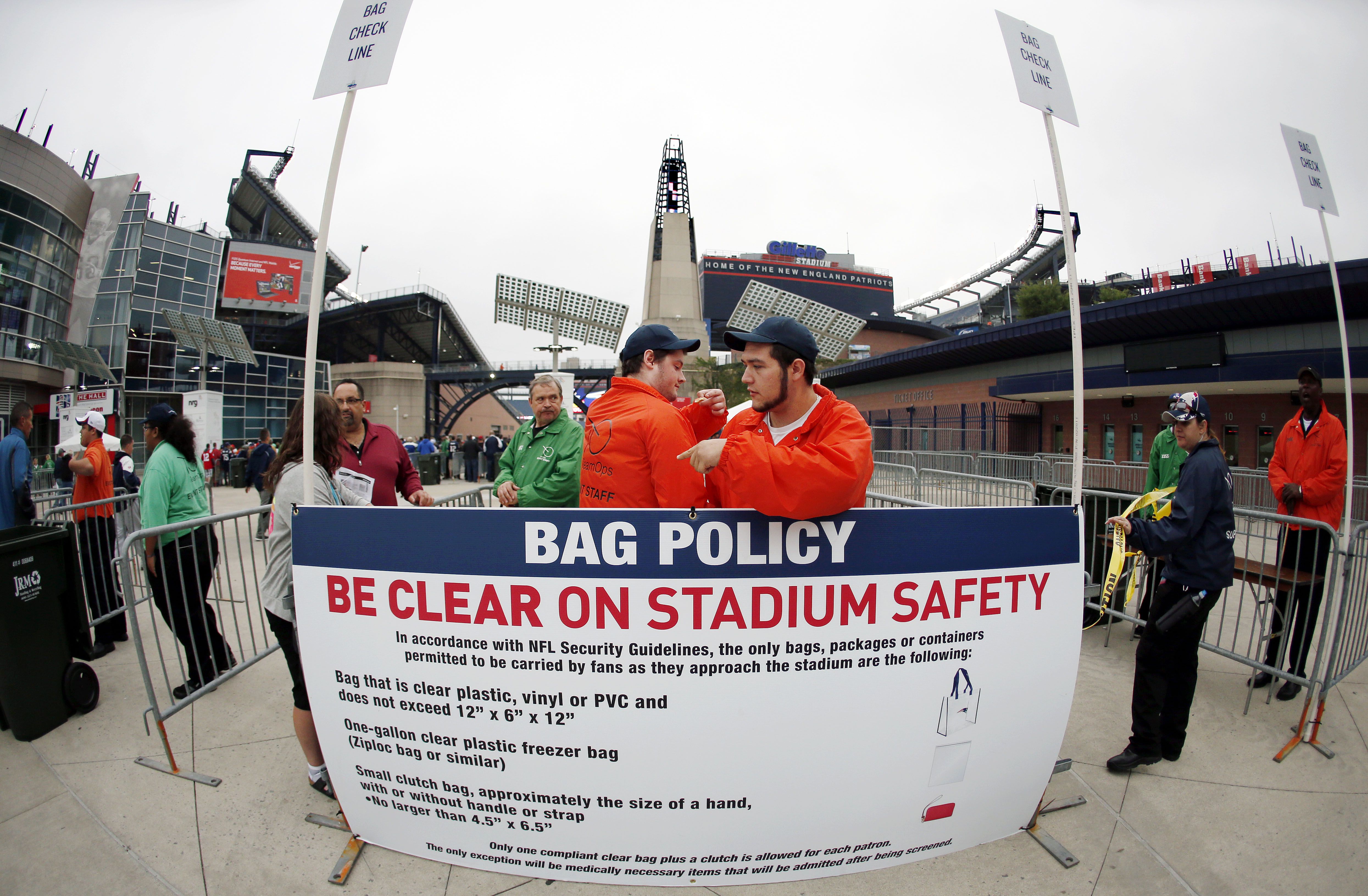 Gillette Stadium Bag Policy –