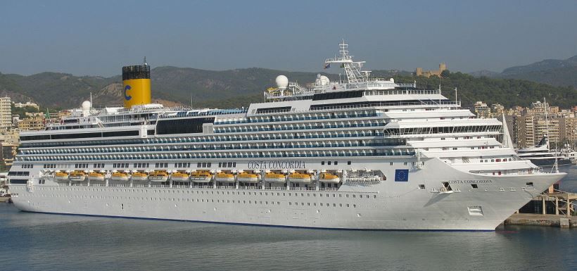 1280px-Costa_Concordia_in_Palma_Majorca_Spain.jpg