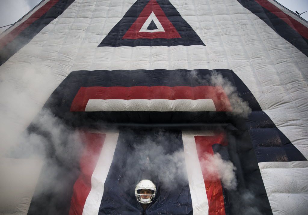 Floating helmets, dramatic skies and acrobatic grabs: Our favorite