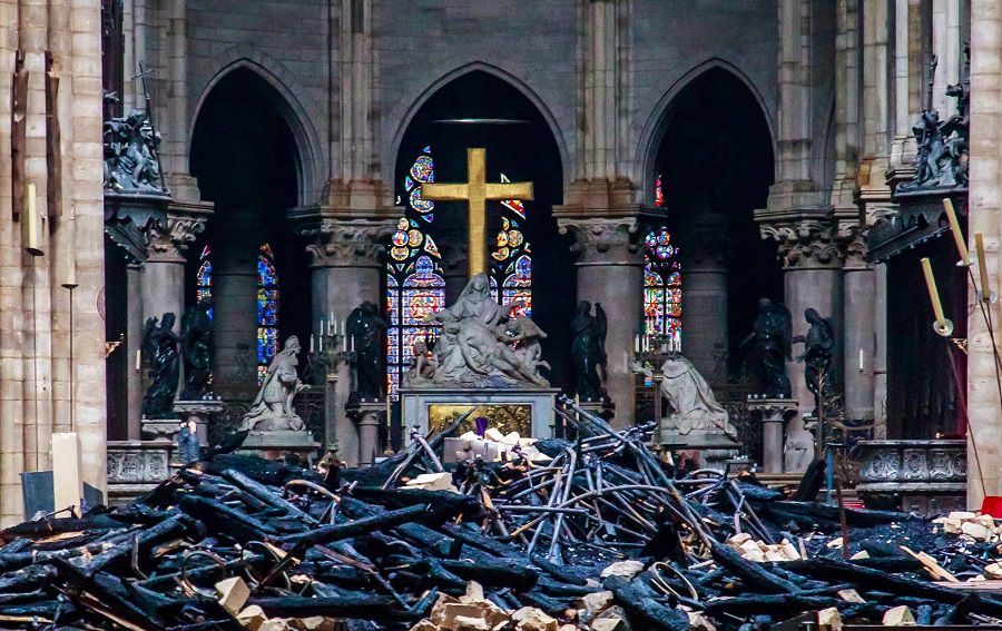 Francia evalúa los daños sufridos por la catedral de Notre Dame de París