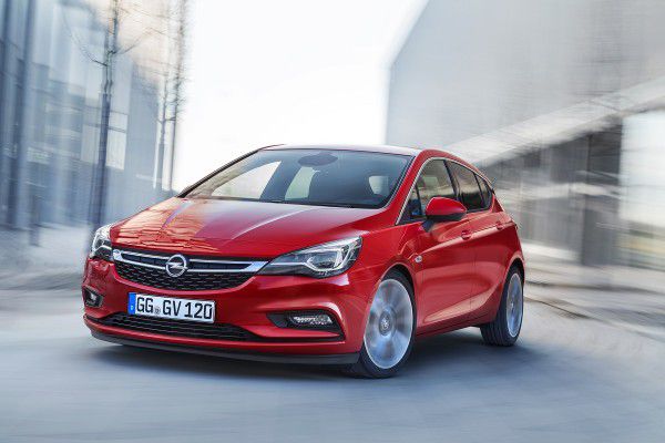 Opel-Astra-295896-600x400.jpg