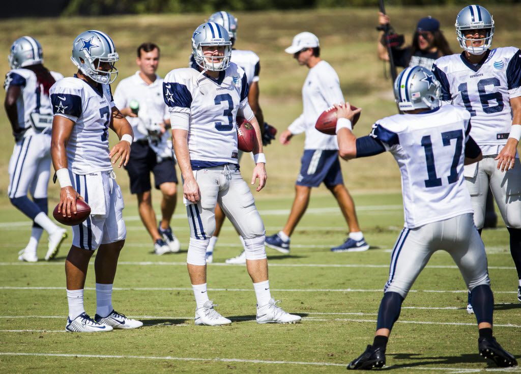 Cowboys reserve QB Jameill Showers on injured Kellen Moore: 'It's