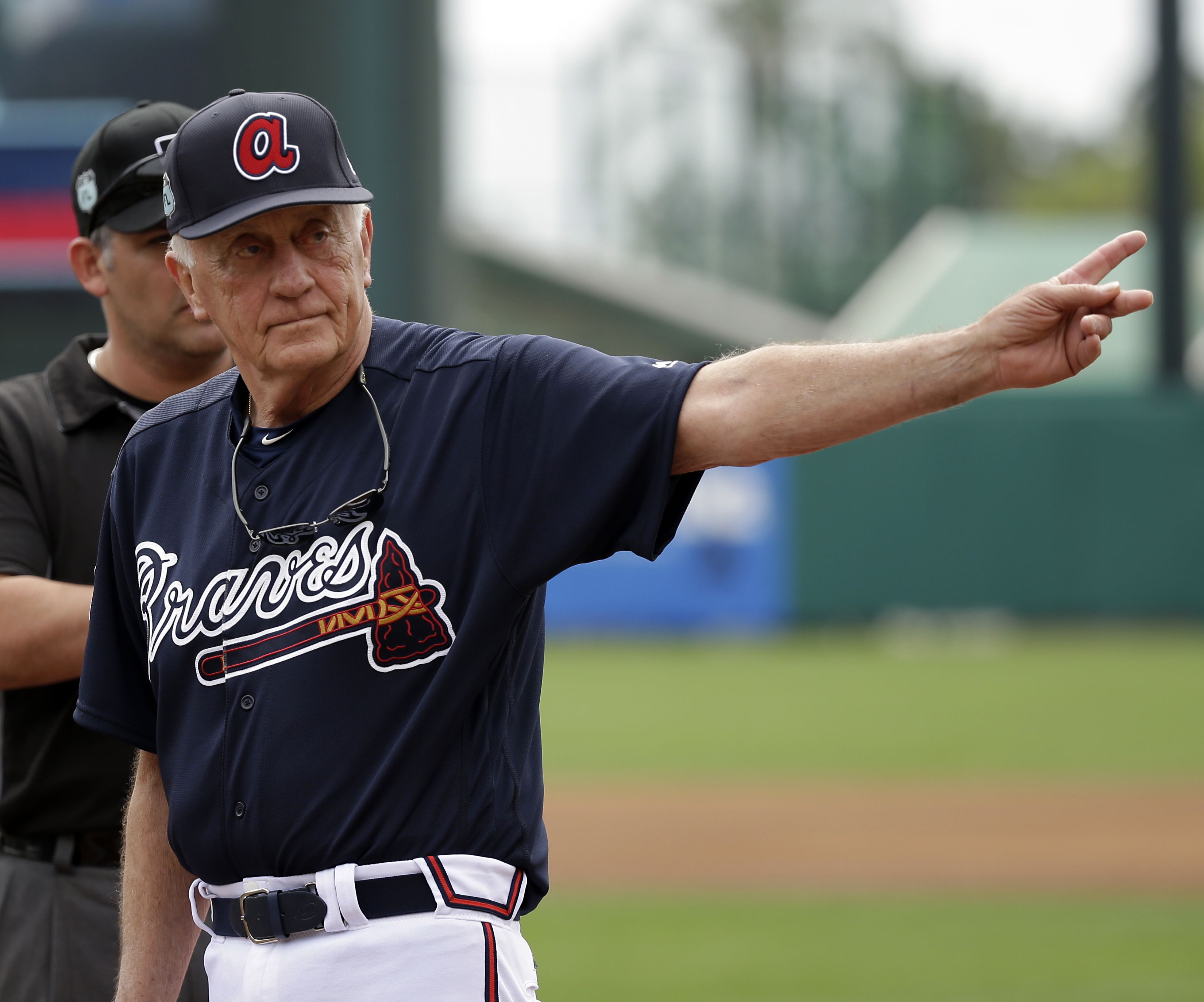 Phil Niekro, Hall of Fame Pitcher, Dies at 81