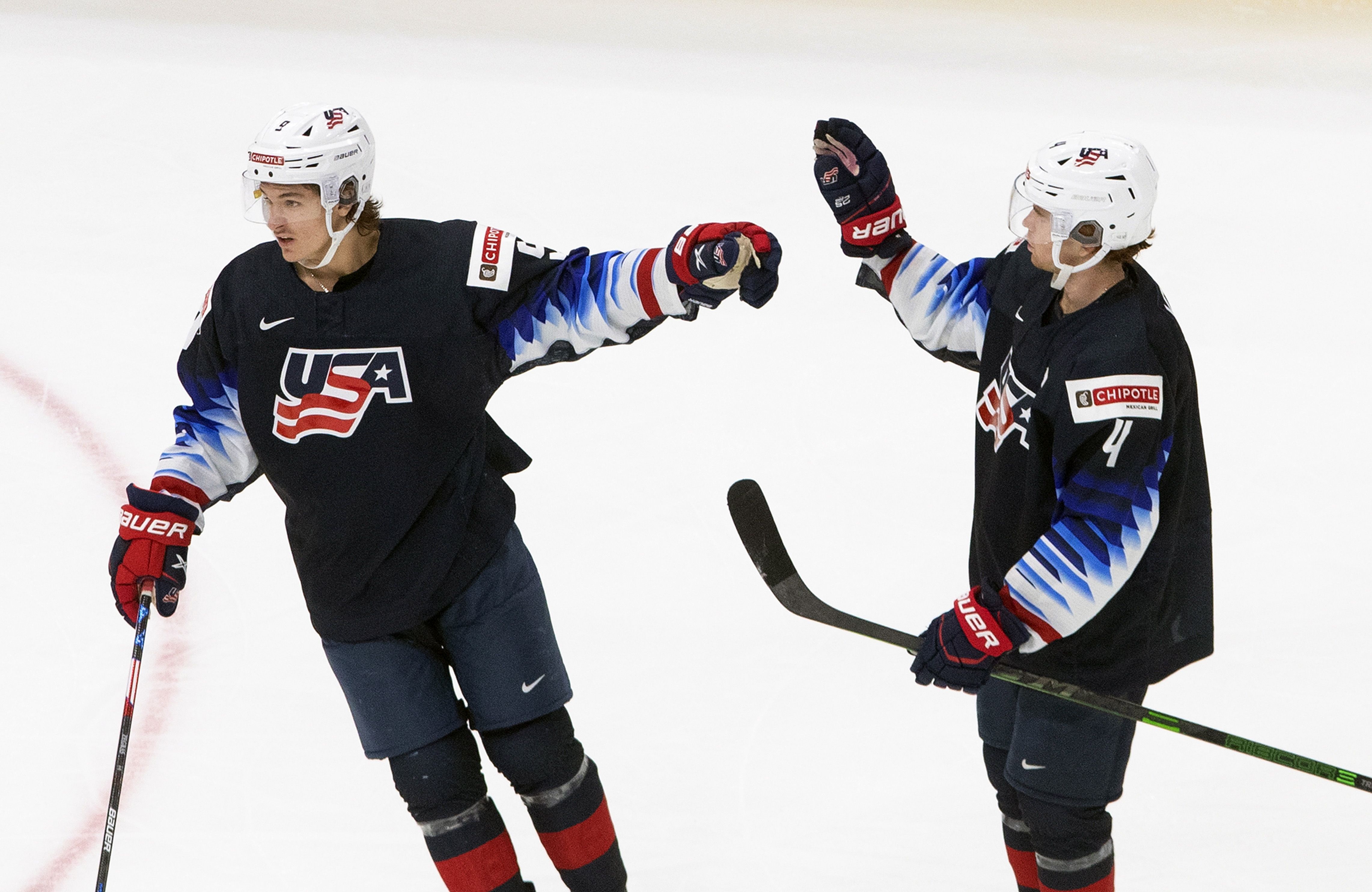 Spencer Knight throws shutout as US men blank Czech Republic in World  Junior Hockey - The Boston Globe