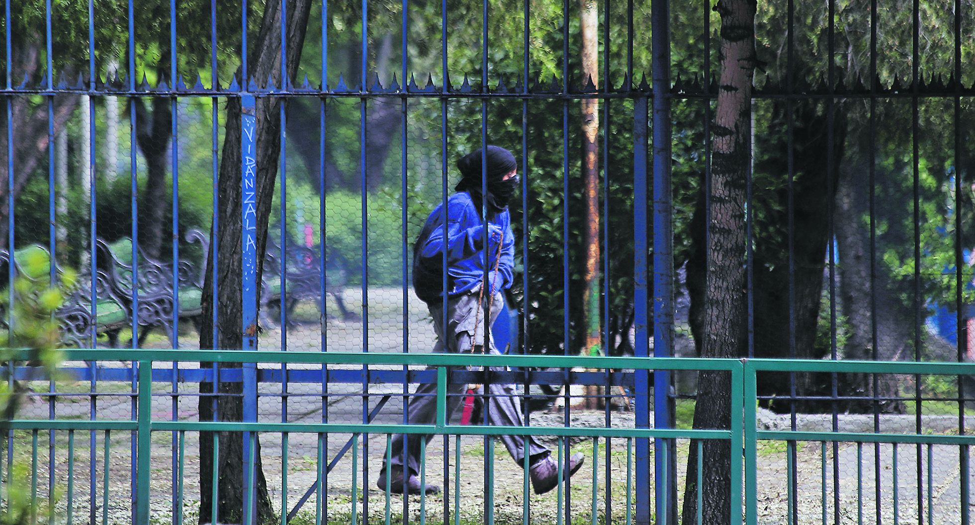 Desmanes en la Facultad de Filosofia y Humanidades de la U de Chile