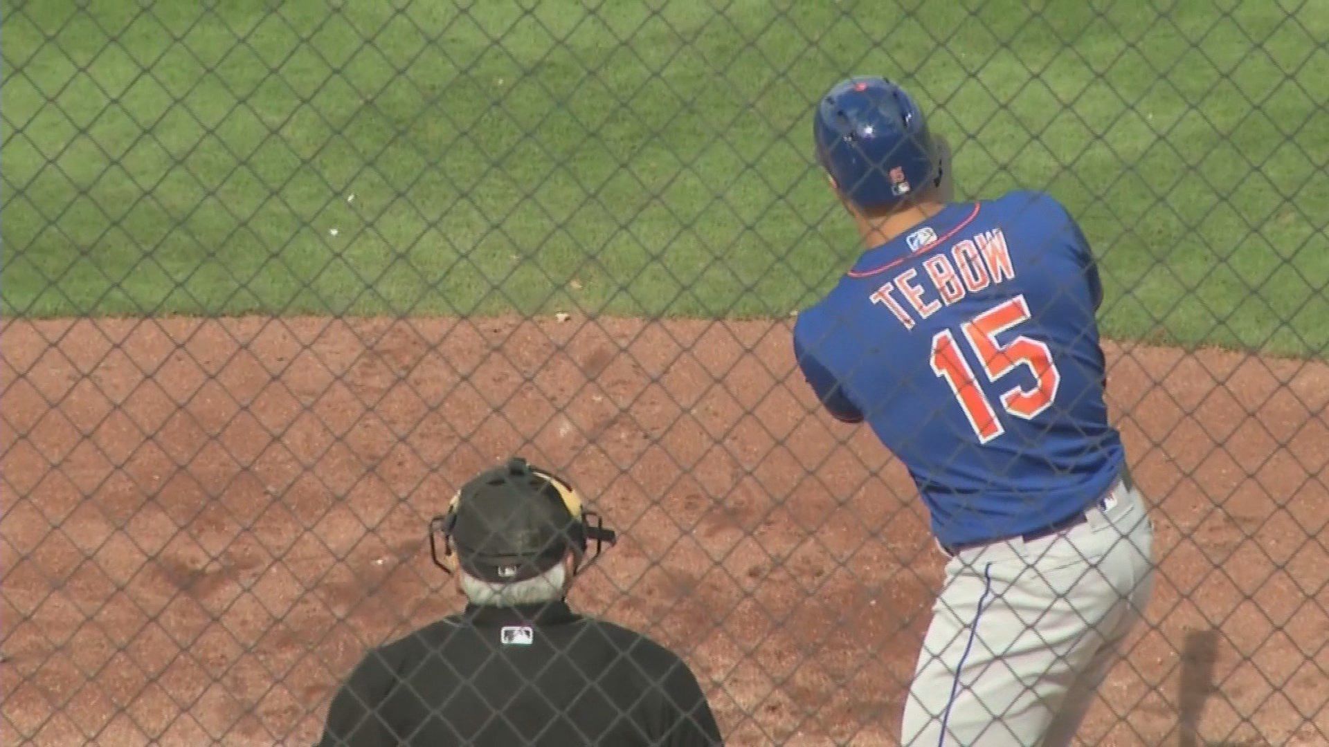 Mets invite Tim Tebow to big-league camp to add a little