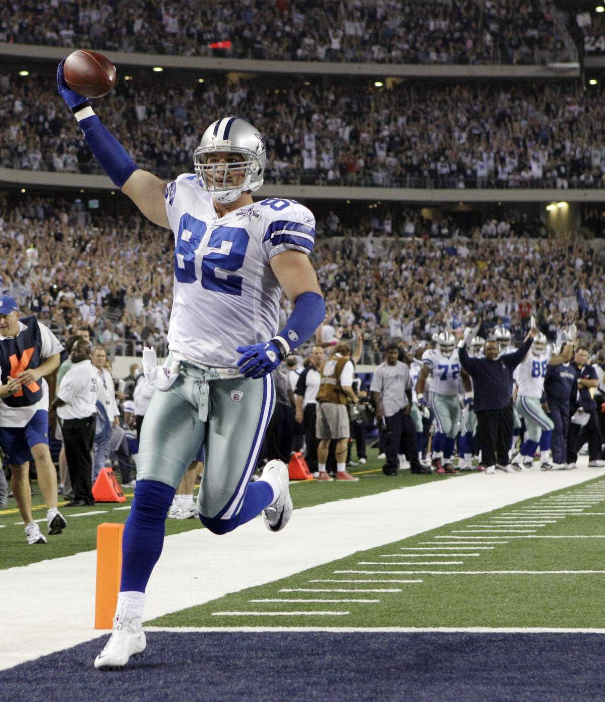 SportsDay Cowboys on X: The Dallas Cowboys are the champions of the NFC  East again 