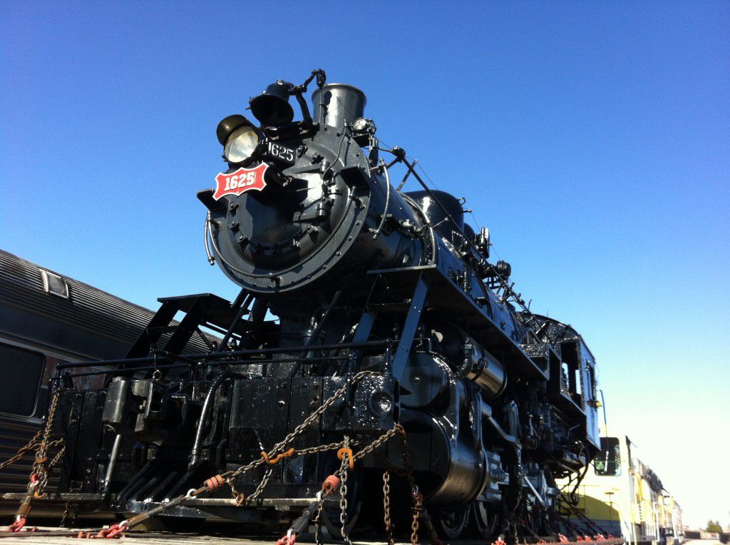 Ornamental Train – Houston, Texas – Uni-Systems Engineering