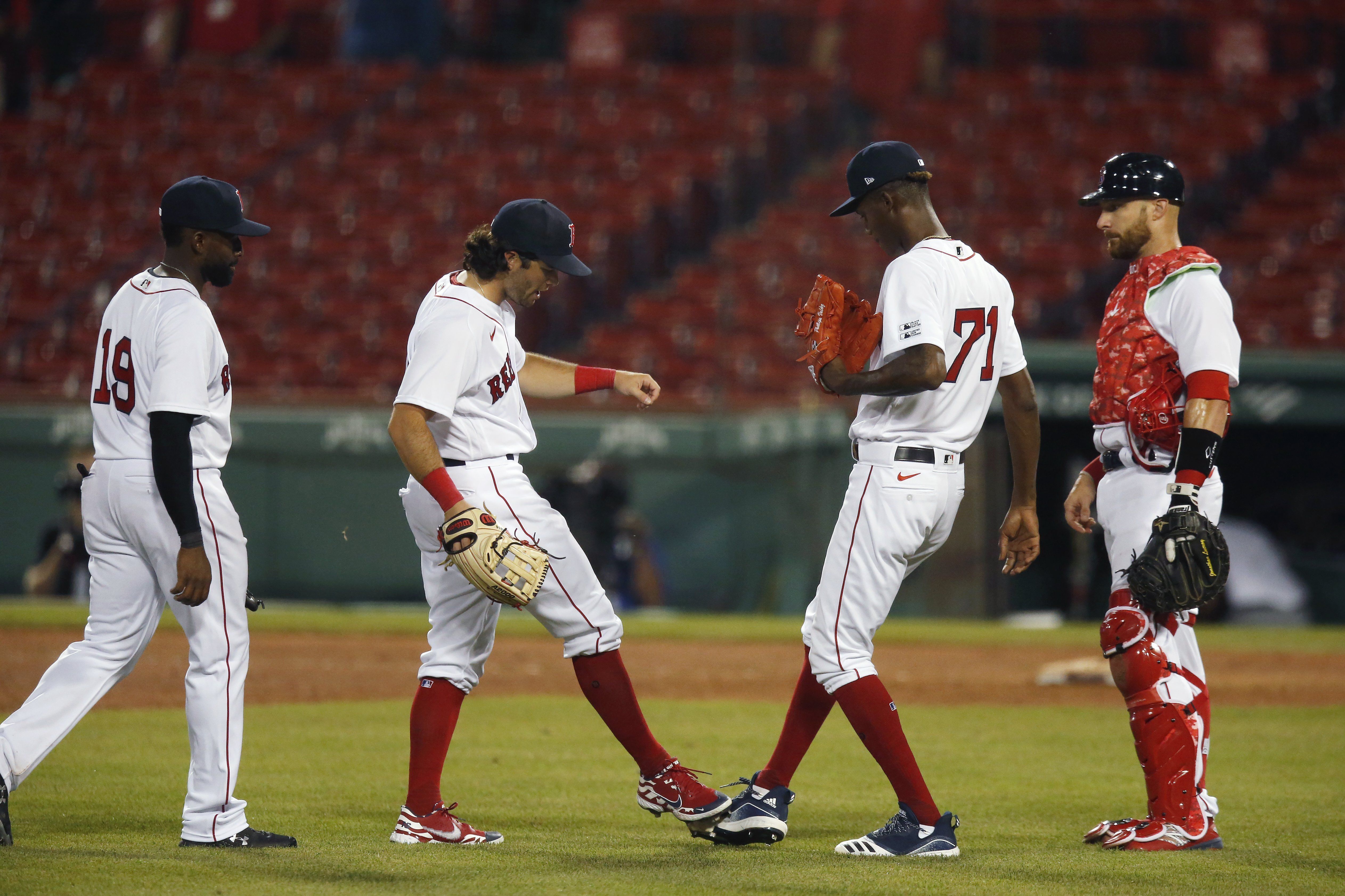 Boston Red Sox close to signing Jonathan Lucroy, per report - Over the  Monster