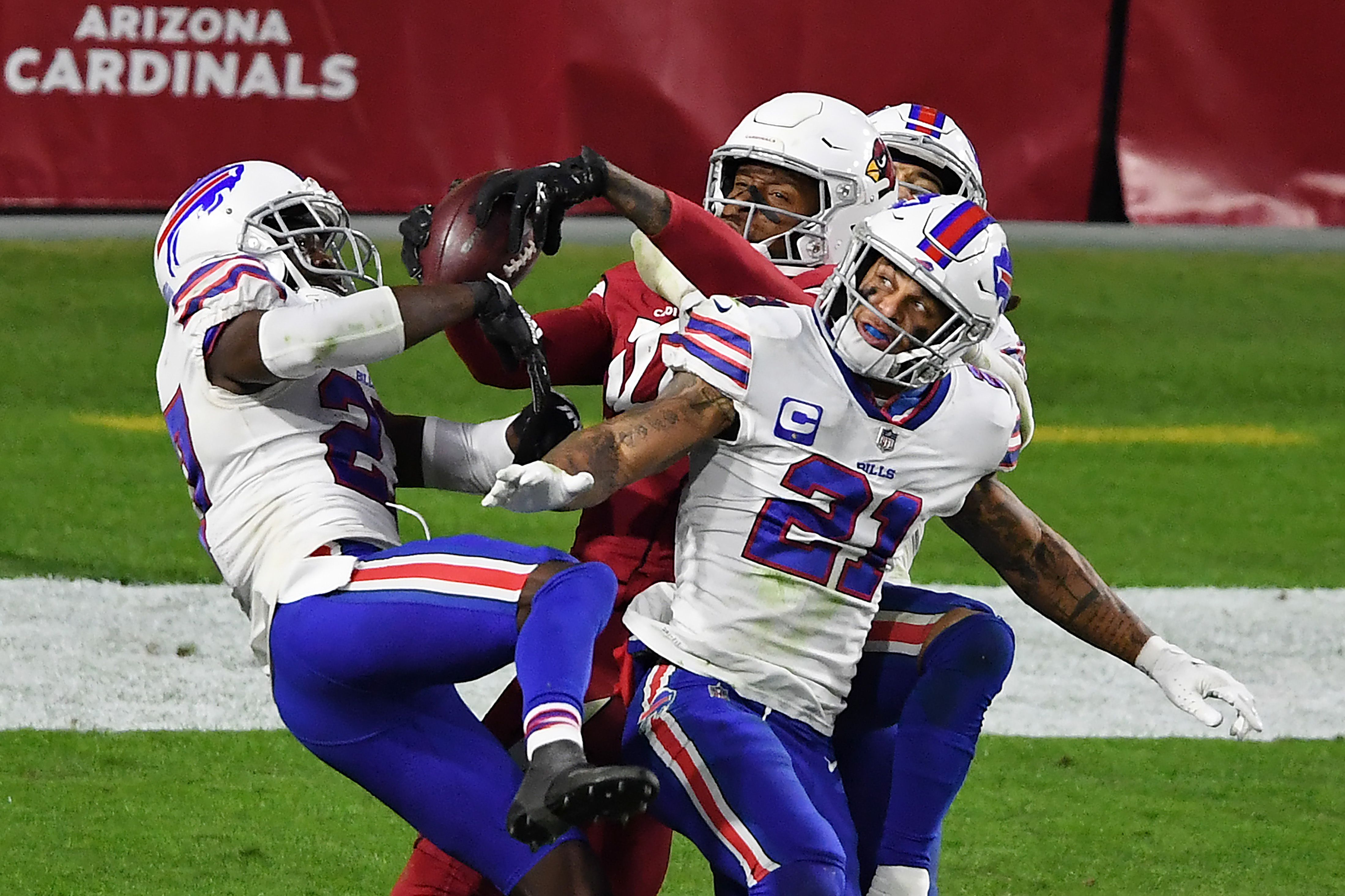 DeAndre Hopkins' Hail Mary TD catch wins game for Cardinals vs. Bills
