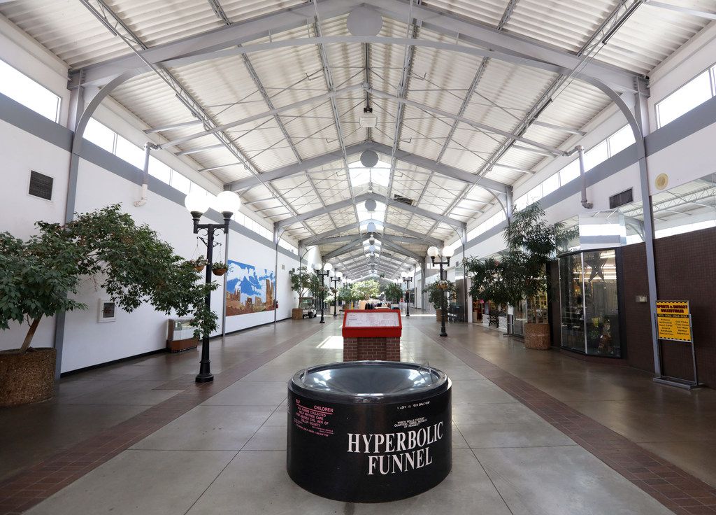 Inside A Nearly Abandoned Plano Mall This Antique Store Is Thriving