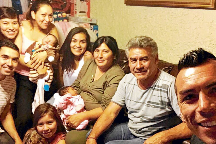 paredes-familia.jpg