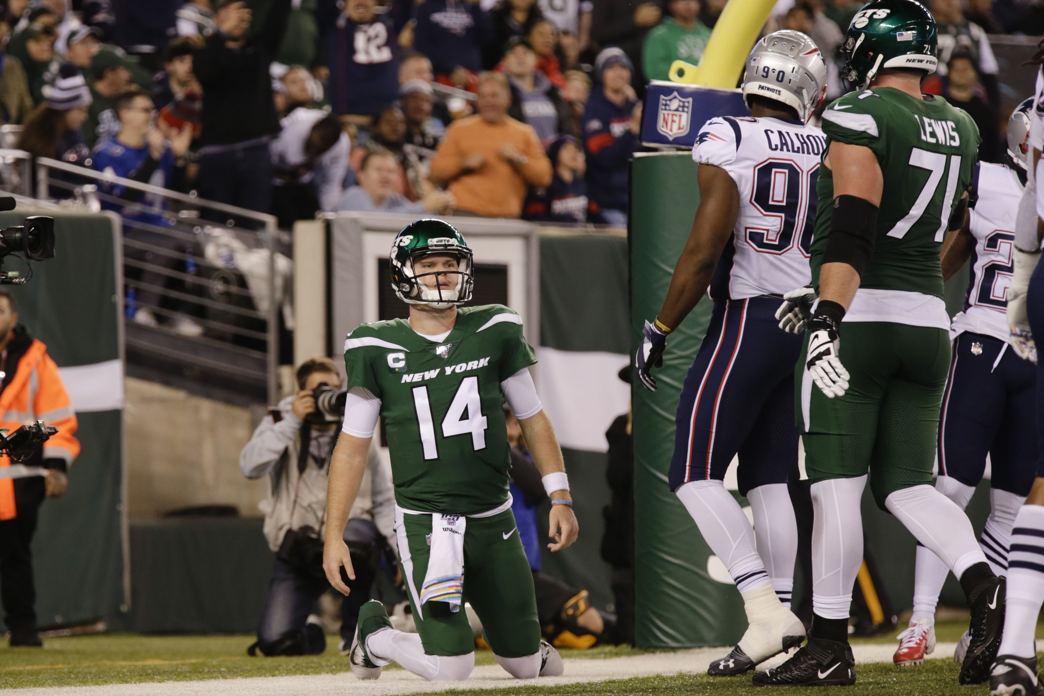 New York Jets QB Sam Darnold defeats Tom Brady in jersey sales