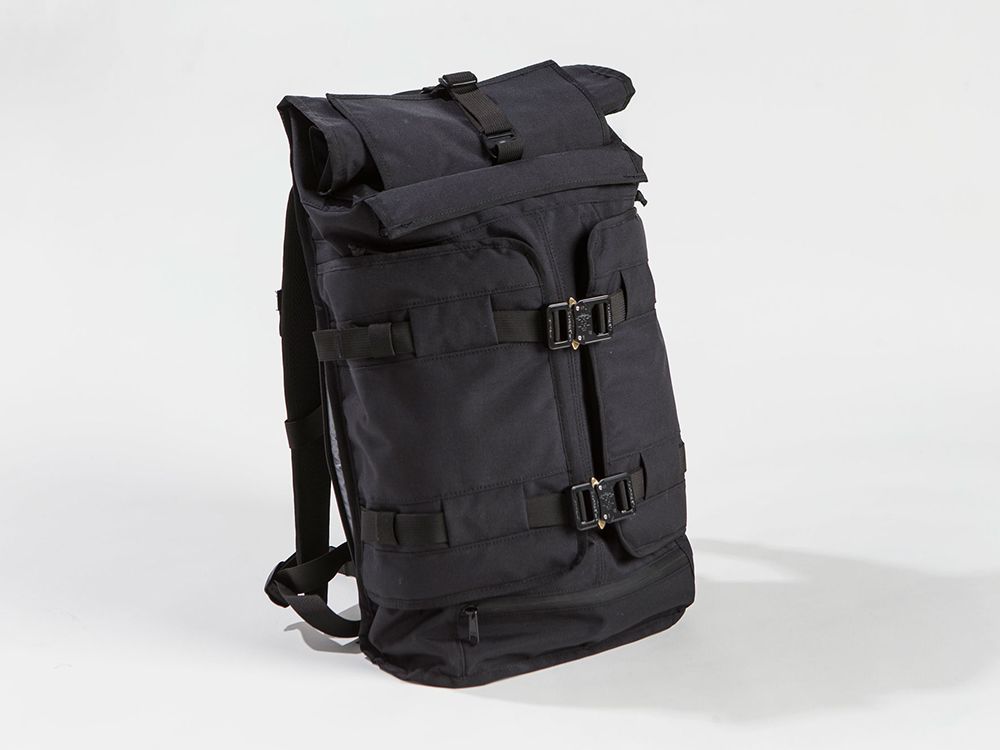 Cobra shop buckle backpack