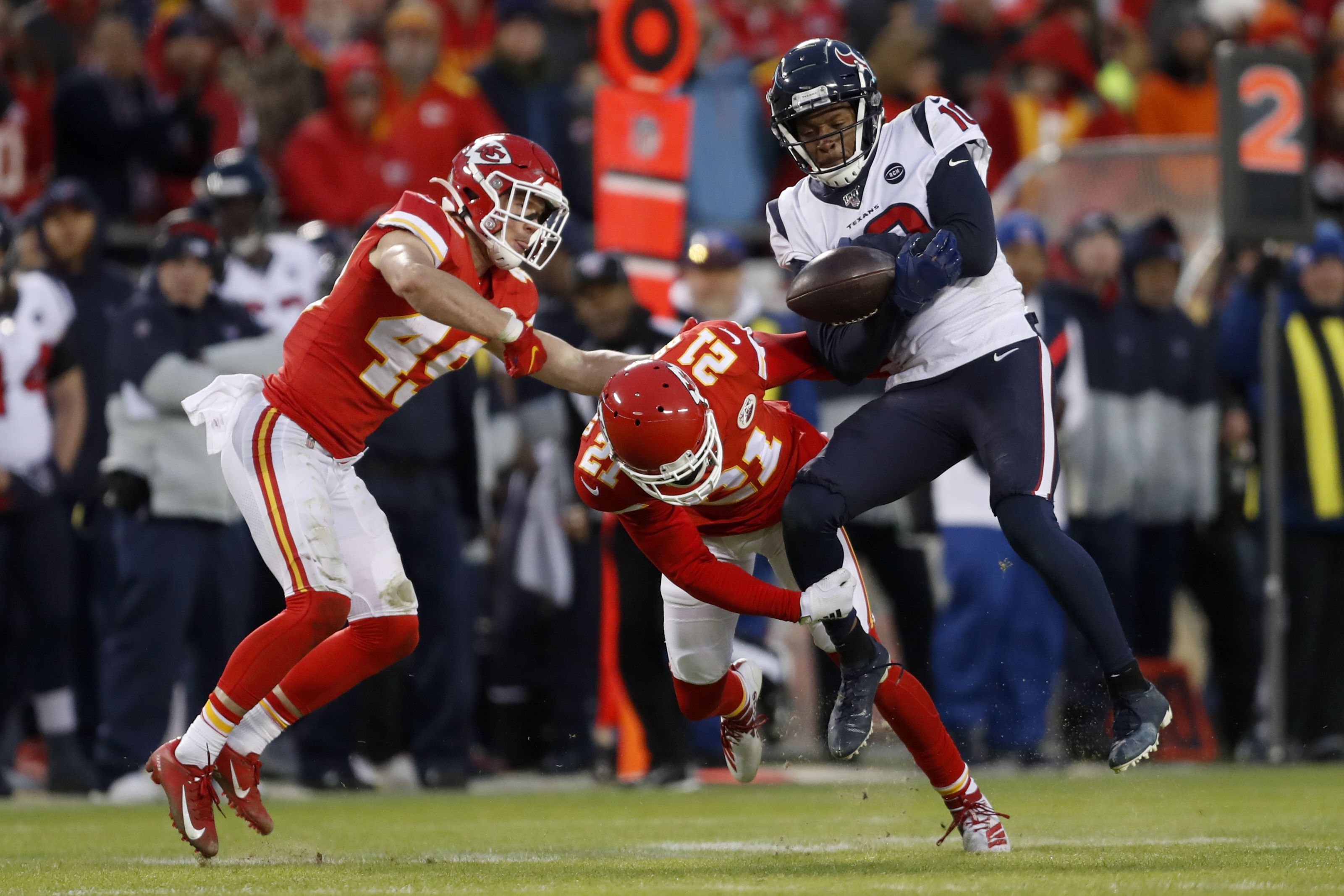 41 straight points lift Kansas City Chiefs over Houston Texans in wild AFC  Divisional Playoff - Newsday