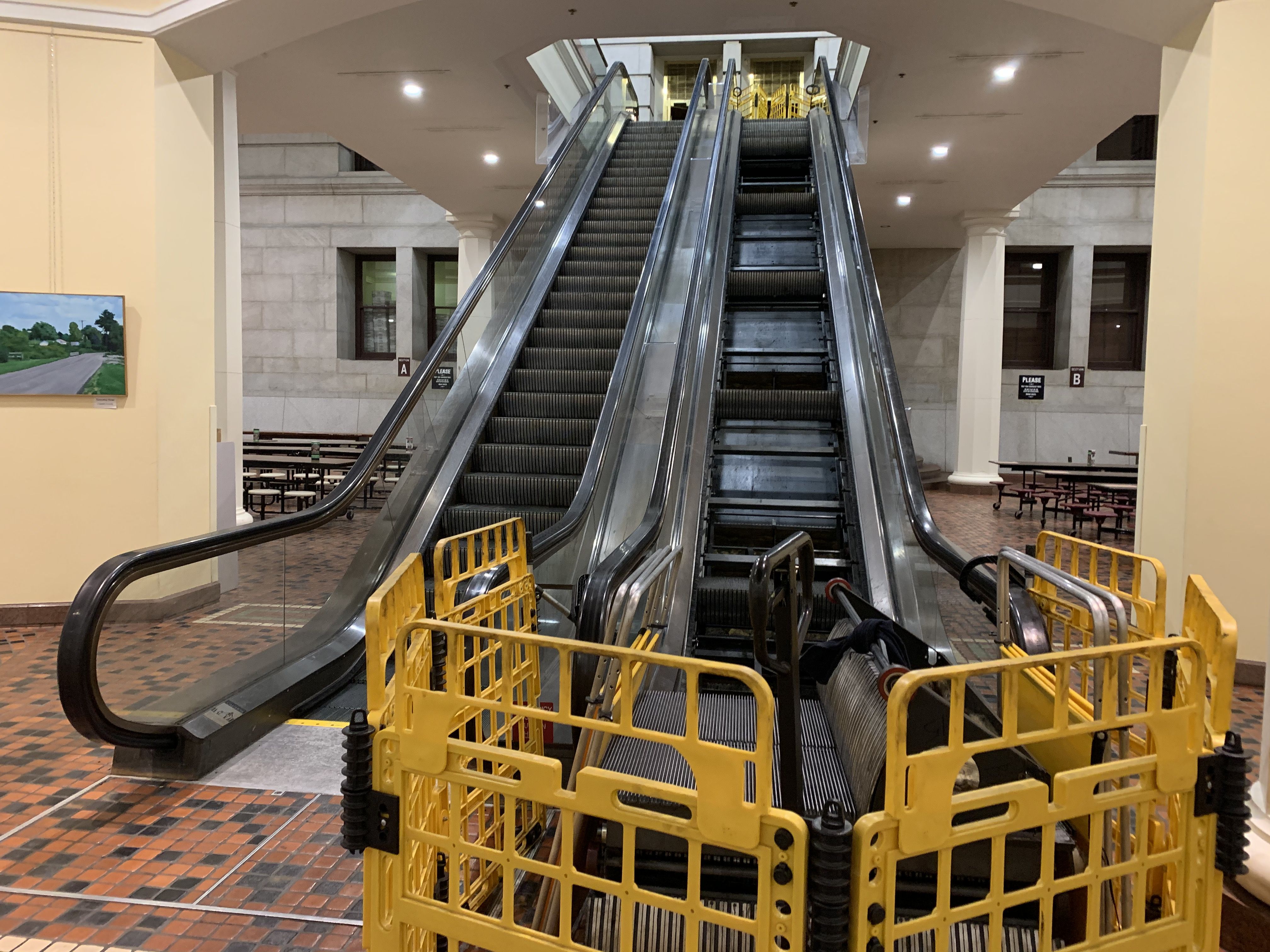 1986 Westinghouse escalators at Ross Park Mall (food court escalators) in  PA 