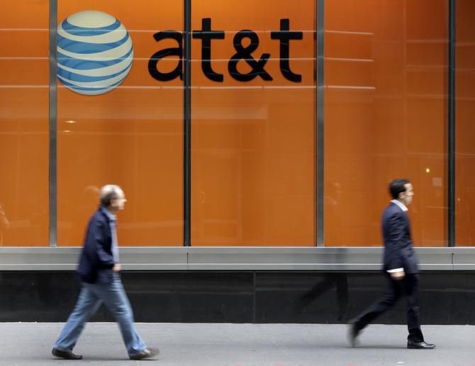 AT&T, CBS end 20-day blackout in time for NFL's start. But is