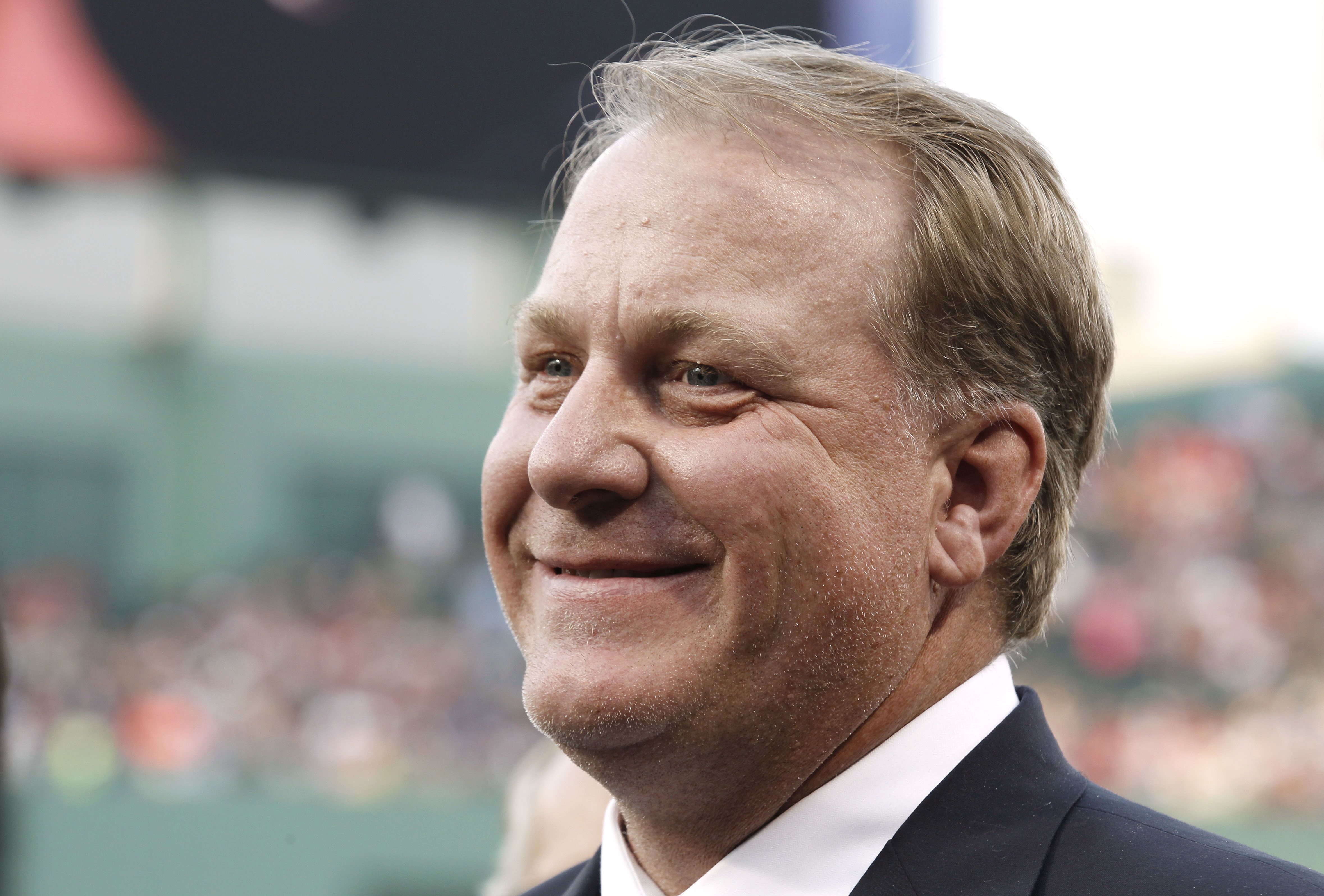 MLB: Curt Schilling interested in Phillies, Red Sox jobs