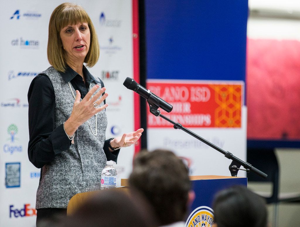 Speech, Delegate making a speech at the OU Business School …