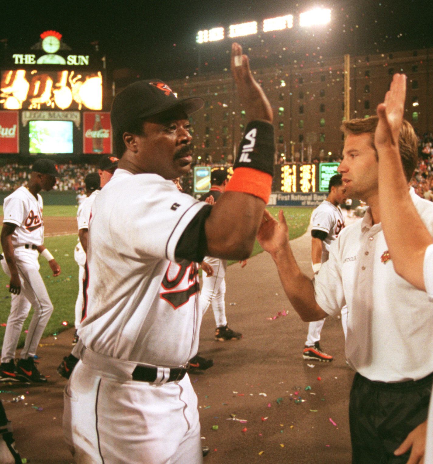 September 6, 1996: Orioles' Eddie Murray clouts 500th career home run at  Camden Yards – Society for American Baseball Research