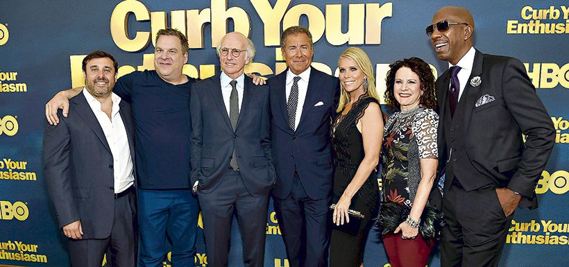 Jeff Schaffer, Jeff Garlin, Larry David, Richard Plepler, Cheryl Hines, Susie Essman y J. B. Smoove en la premiere de Curb your enthusiasm.