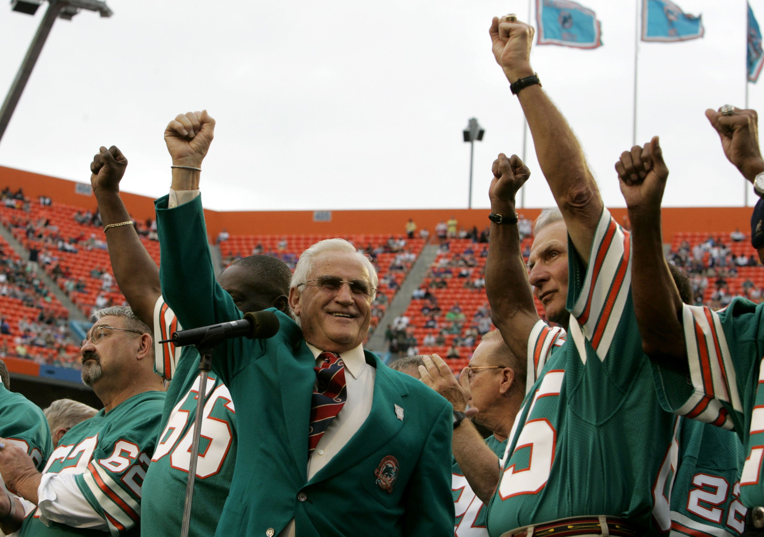 Legendary Dolphins Head Coach Don Shula passed away peacefully at