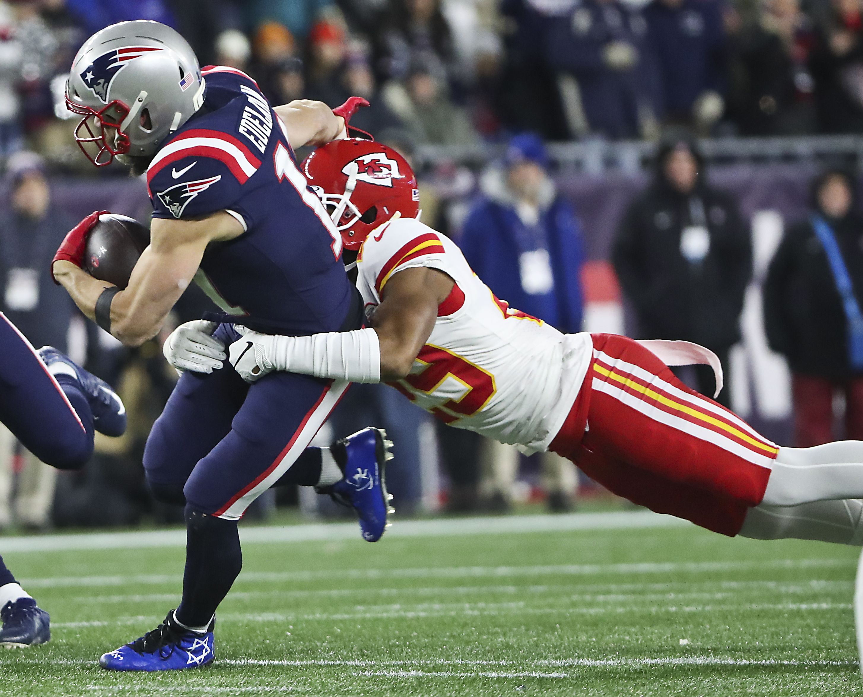 Chiefs still giving beleaguered Tom Brady their respect - The Boston Globe