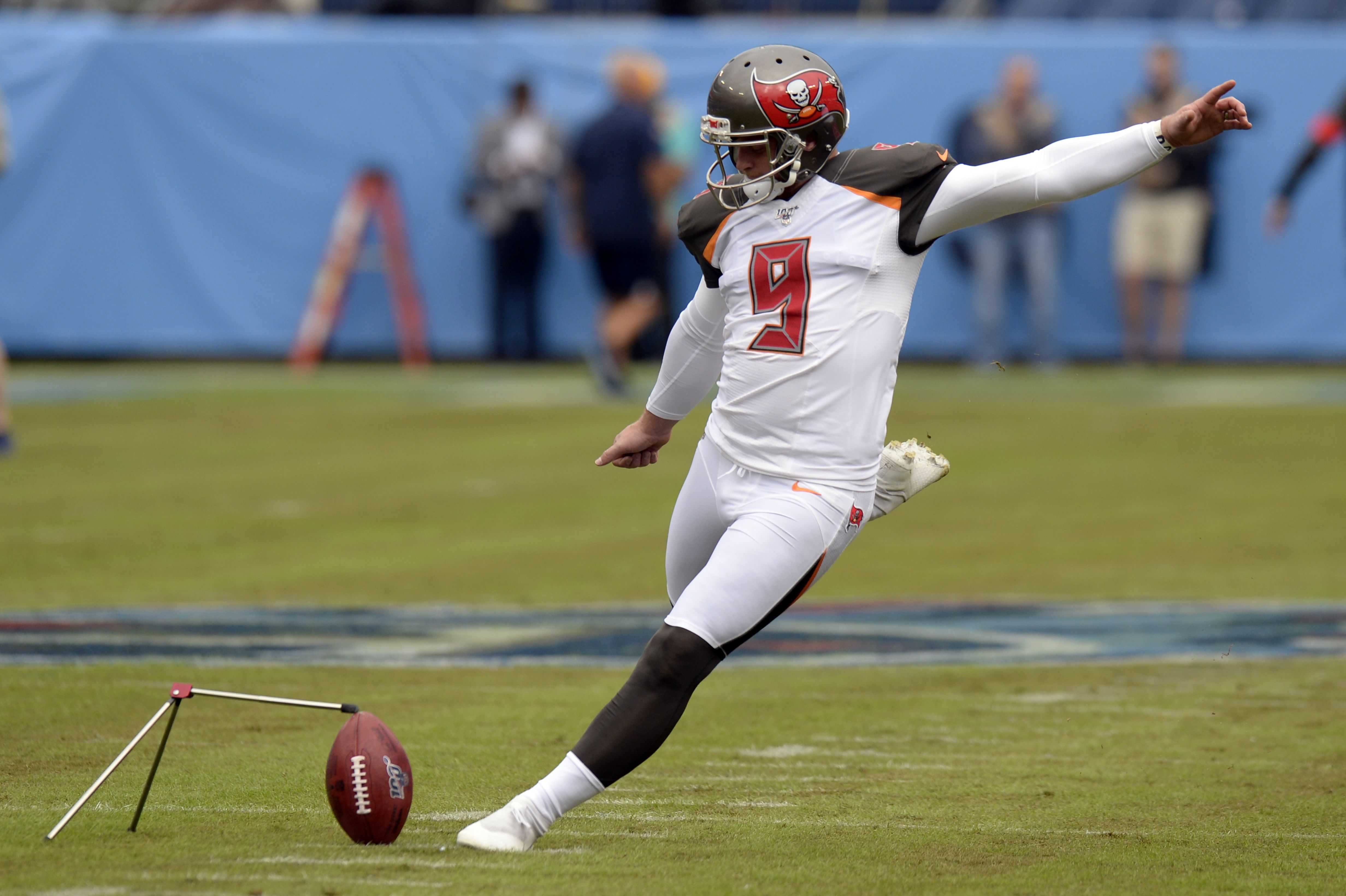 Bucs fade late to ruin Mike Evans' record day