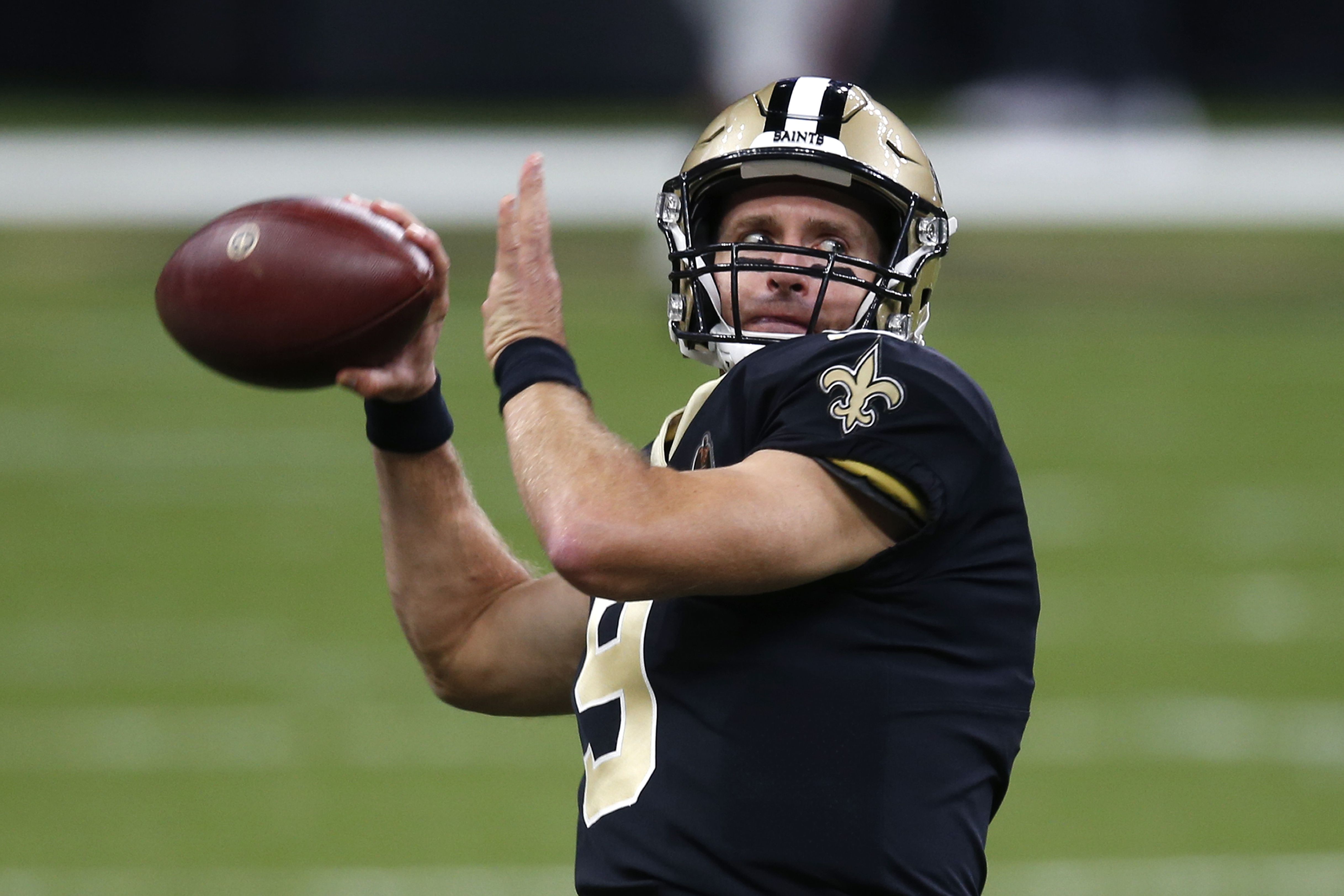 Brady's Bucs debut a flop with 2 INTs; Saints win 34-23