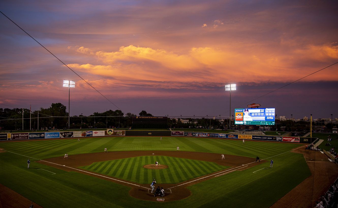 South Bend Cubs beat Great Lakes Loons 4-2 at Dow Diamond